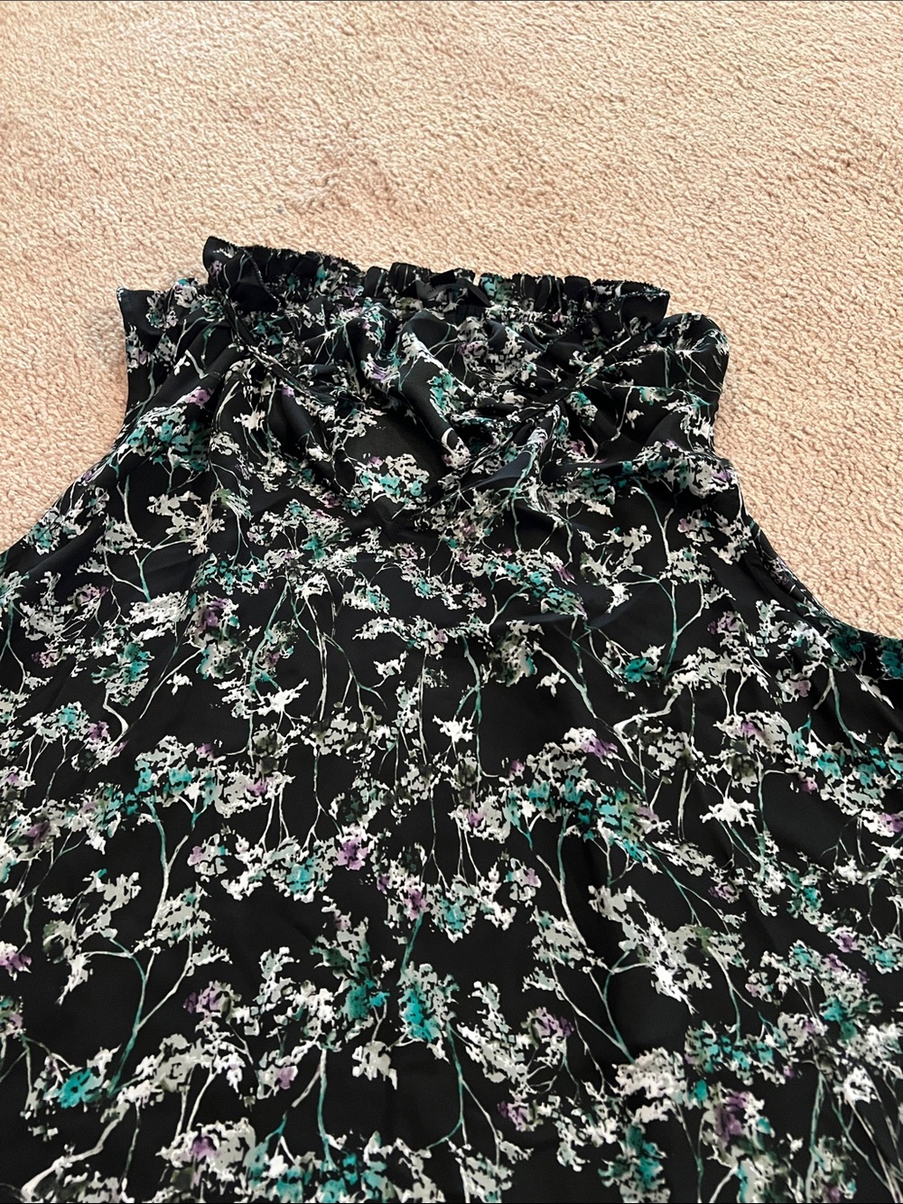 Simply Vera Vera Wang Black Floral Ruffle-Neck Camisole
